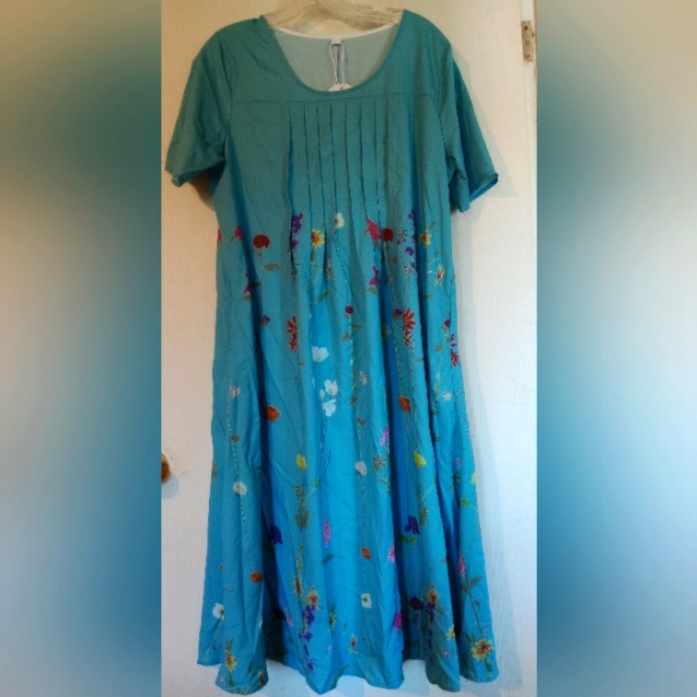 Made with Love sz.‎ Large NWT floral Tunic Dress